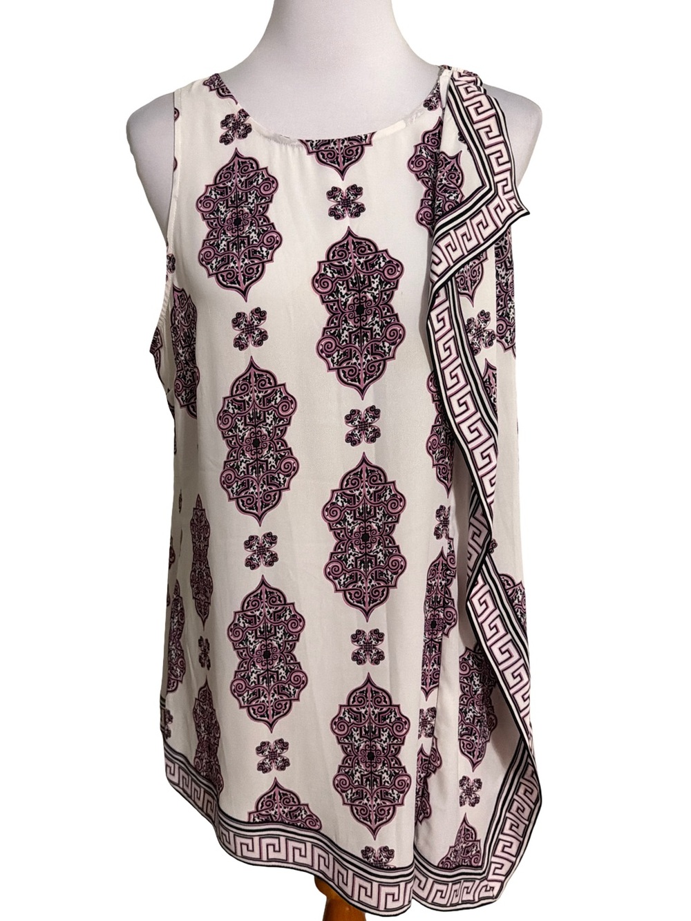 White House Black Market Cream Pink Medallion Tank Top